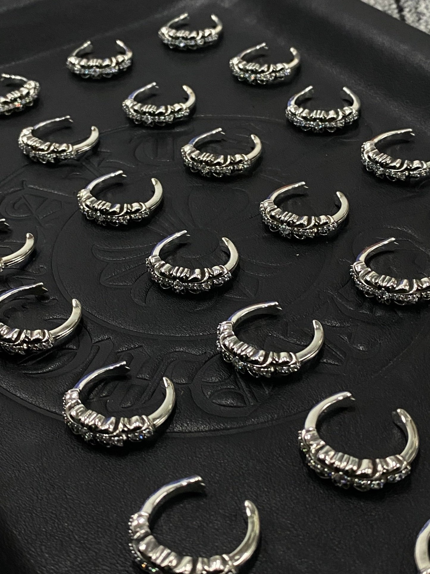 CHs Ring