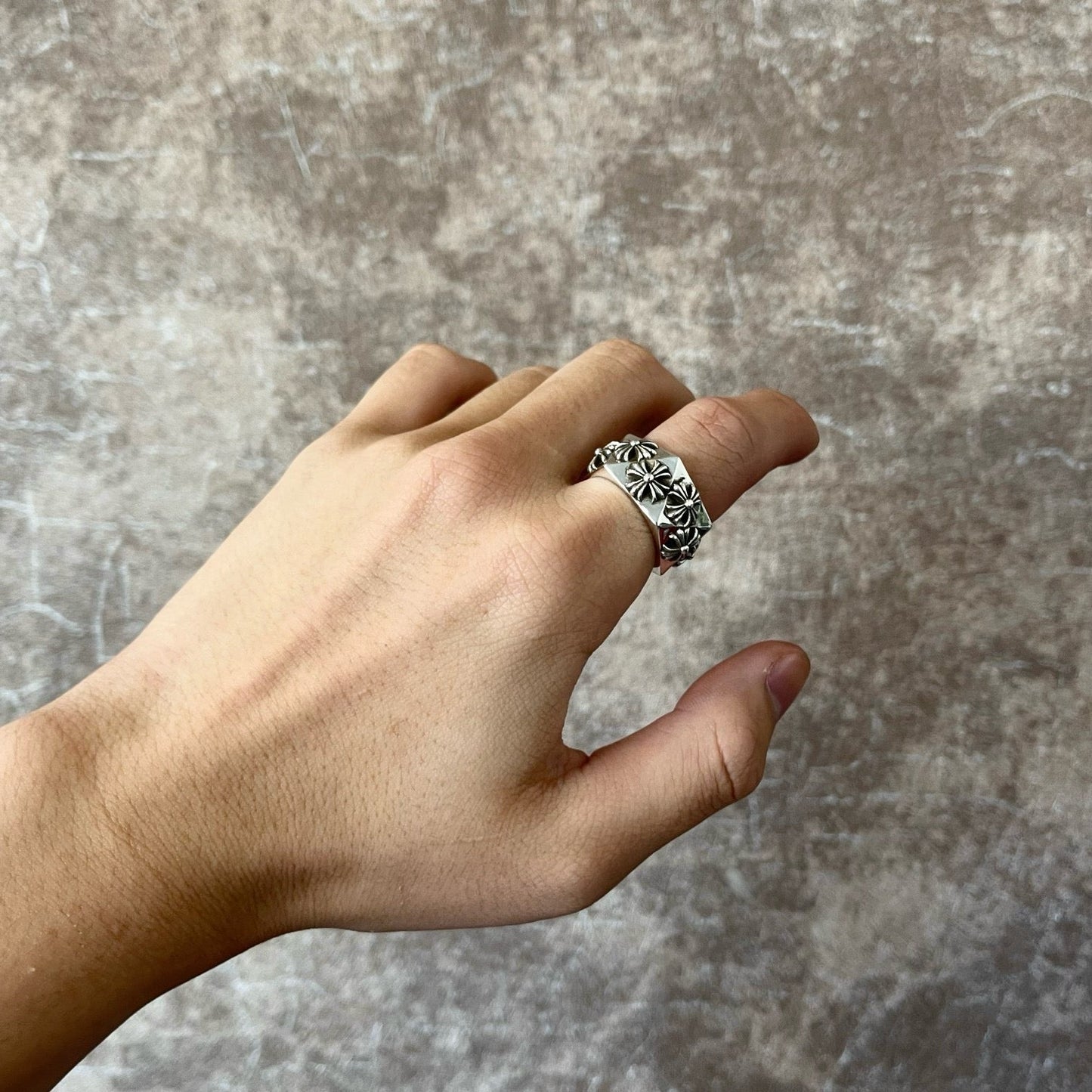 CHs Ring