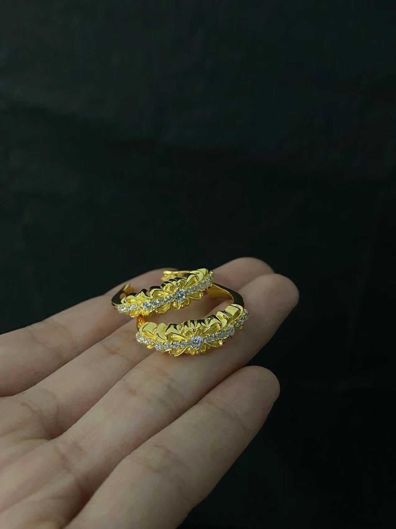 CHs Ring