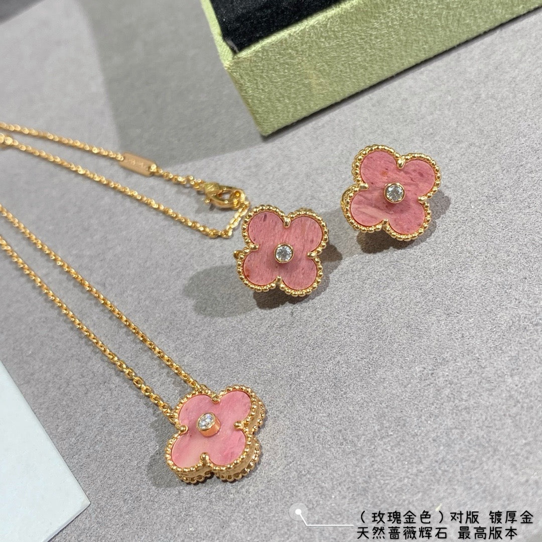 VCA Earrings