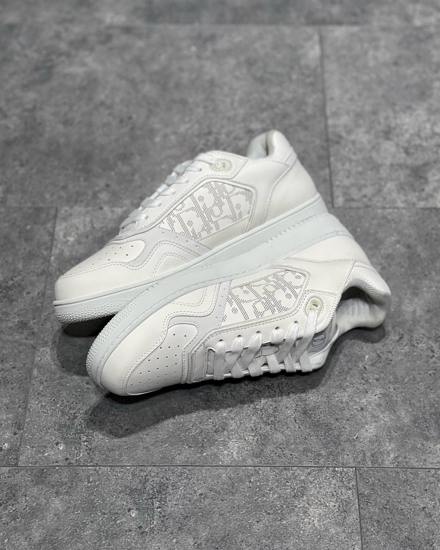 CD SNEAKERS
