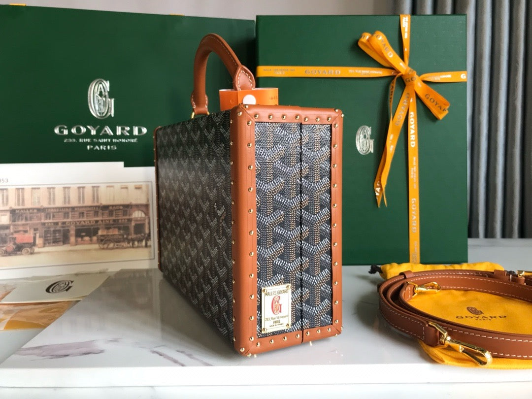 GOY Grand Hôtel 24.5x7.5x17cm