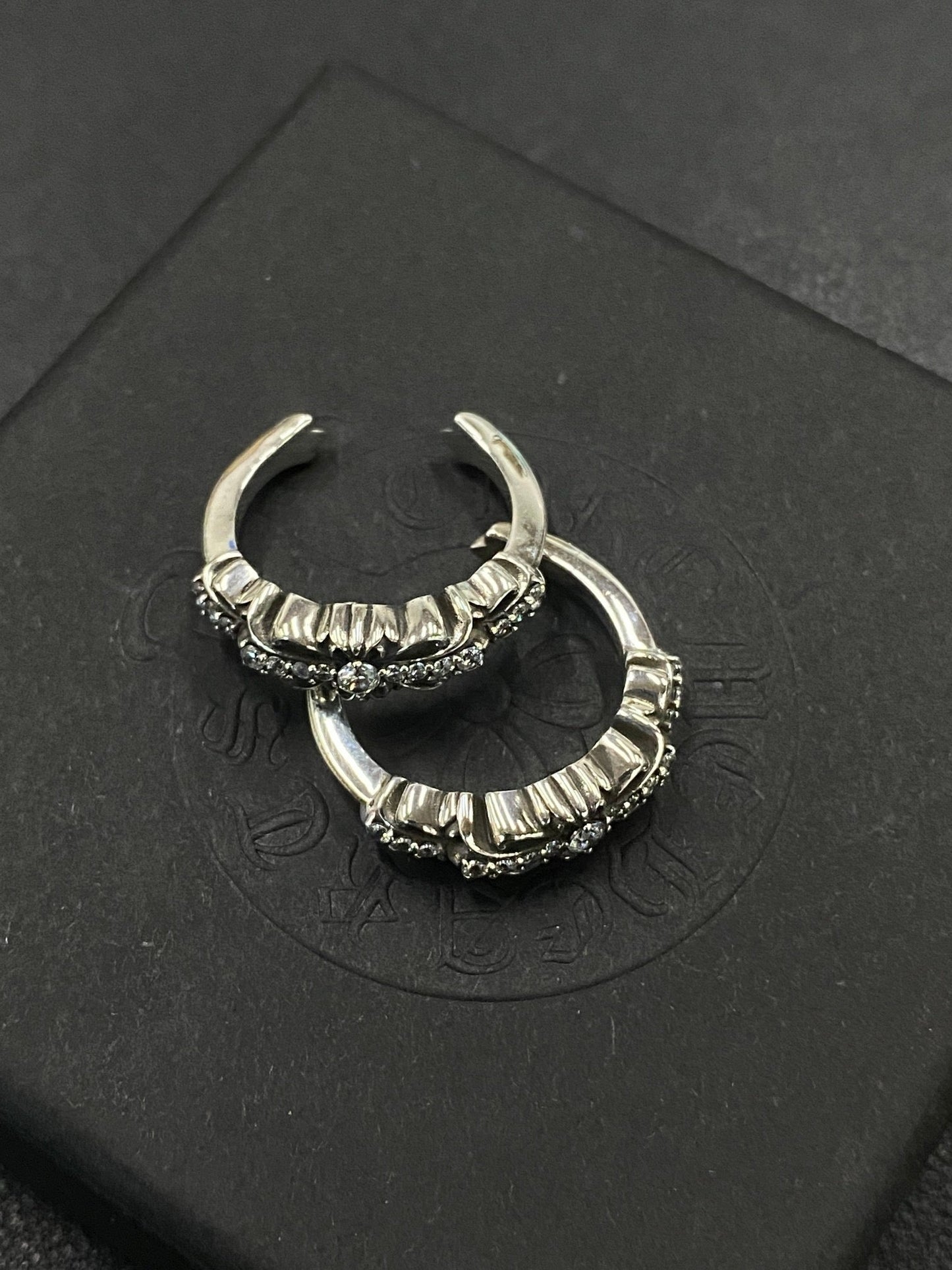 CHs Ring