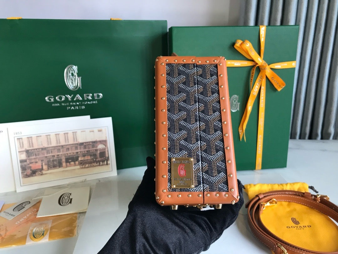 GOY Grand Hôtel 24.5x7.5x17cm