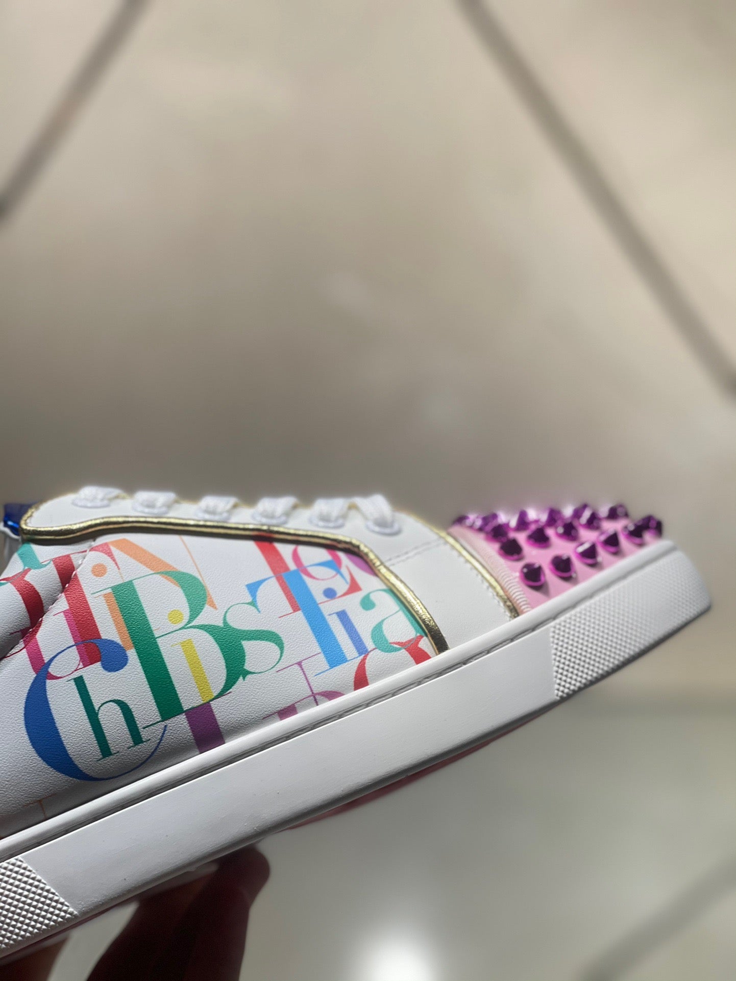 Sneakers & Shoes