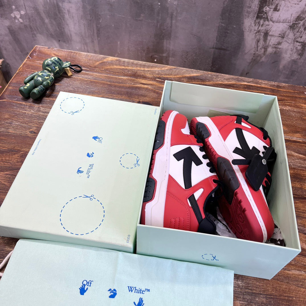 Off-White Sneakers