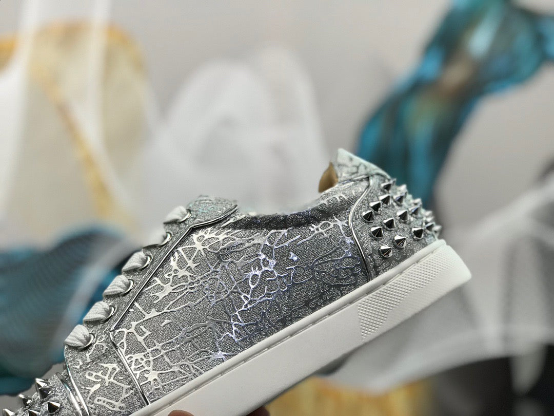 Sneakers & Shoes