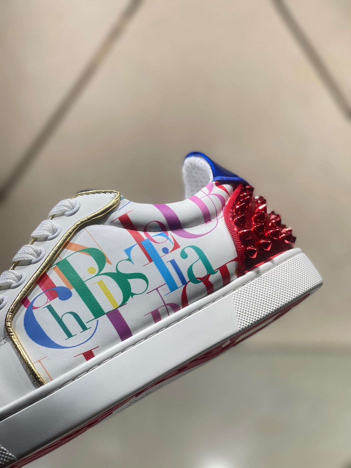 Sneakers & Shoes