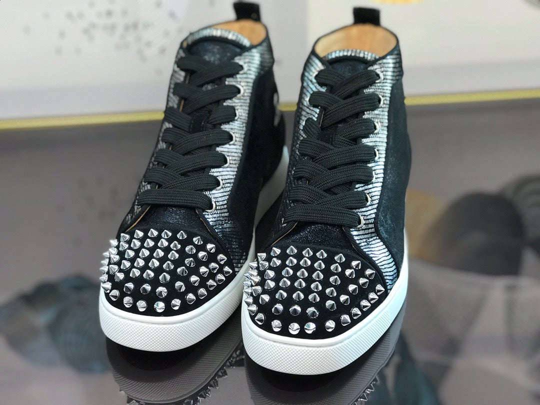 Sneakers & Shoes