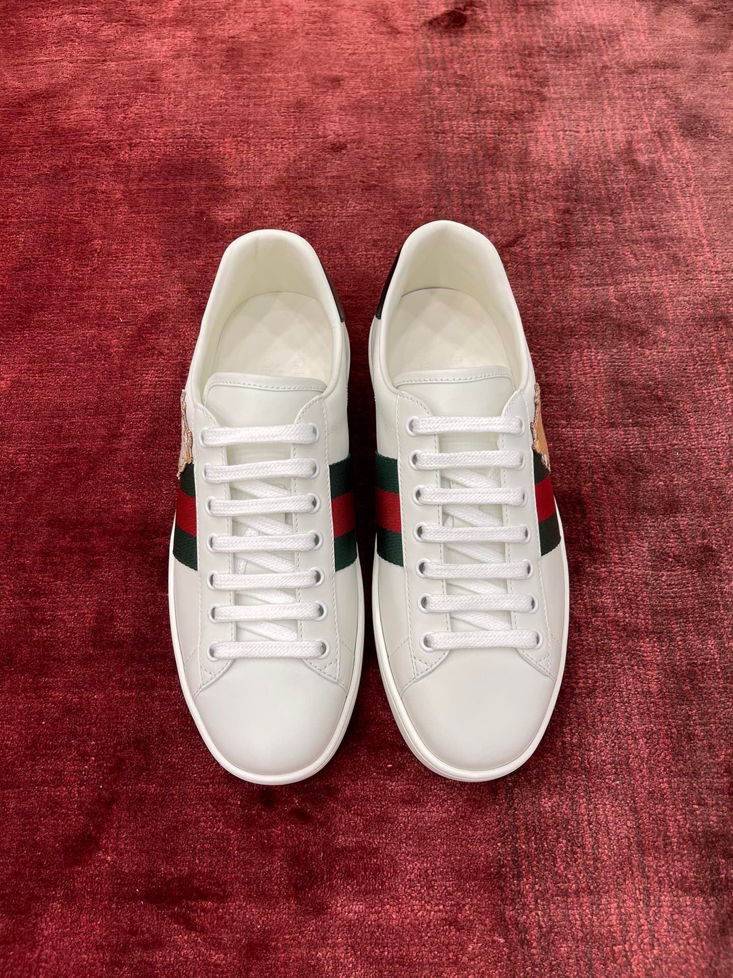 Sneakers & Shoes