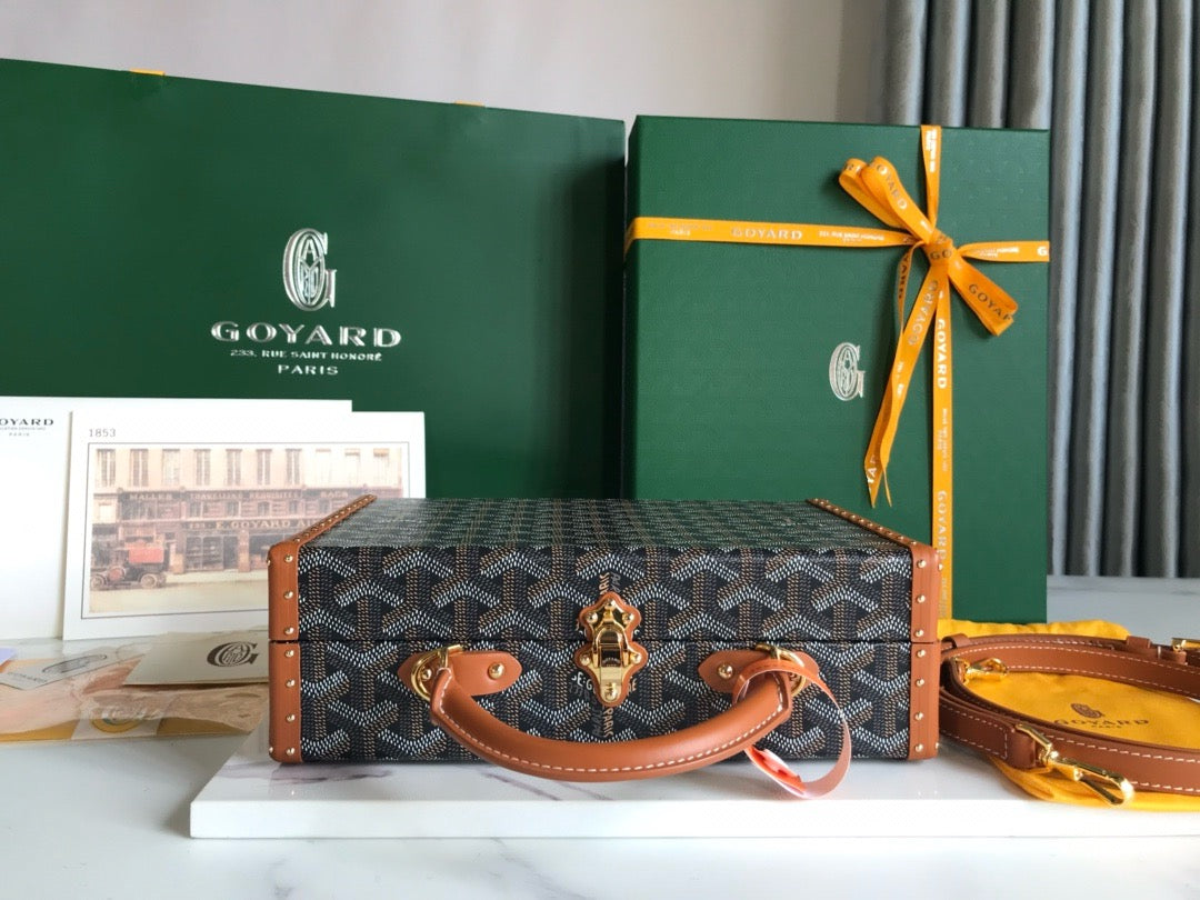 GOY Grand Hôtel 24.5x7.5x17cm