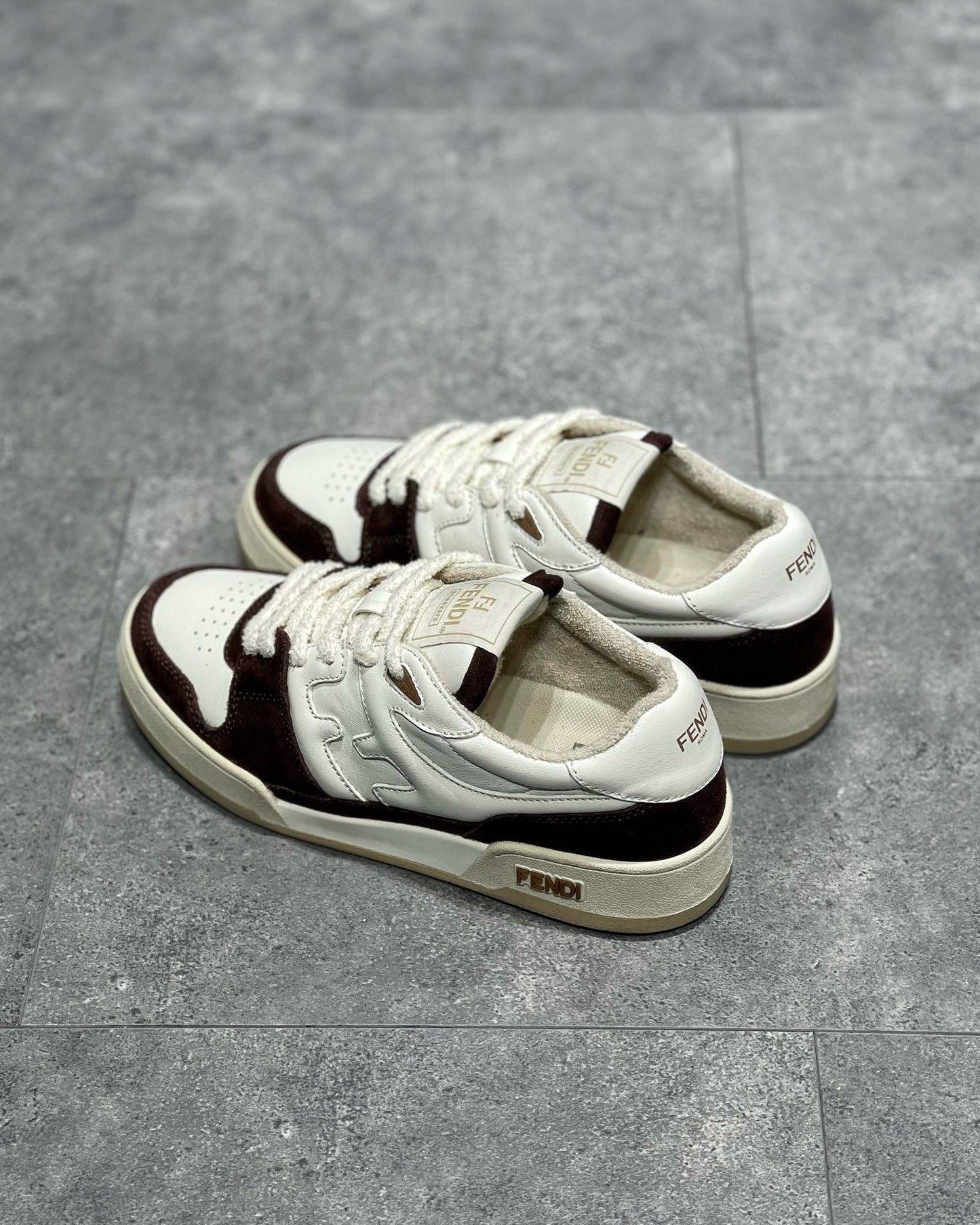 FEN Sneakers
