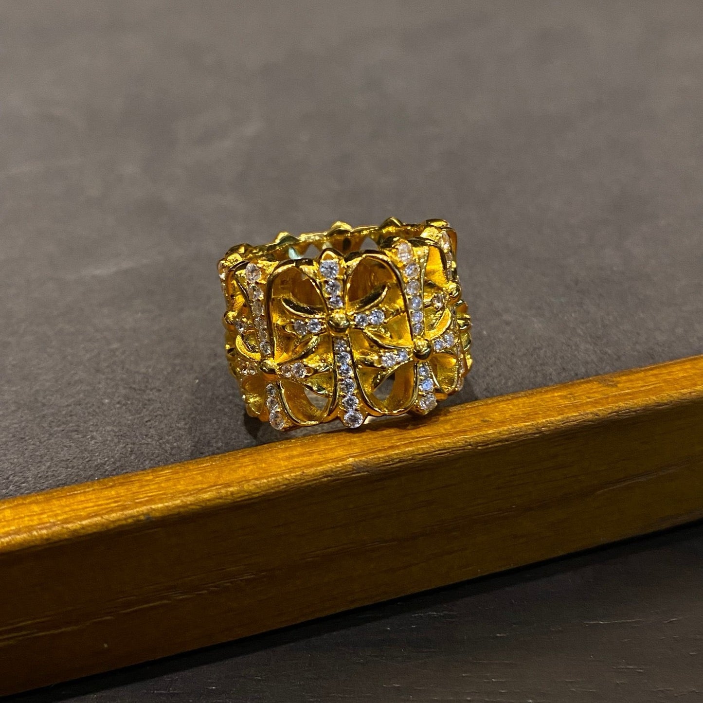 CHs Ring