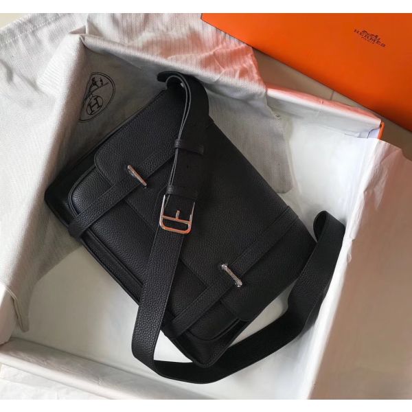HERM Steve 35 Messenger Bag In Black Clemence Calfskin