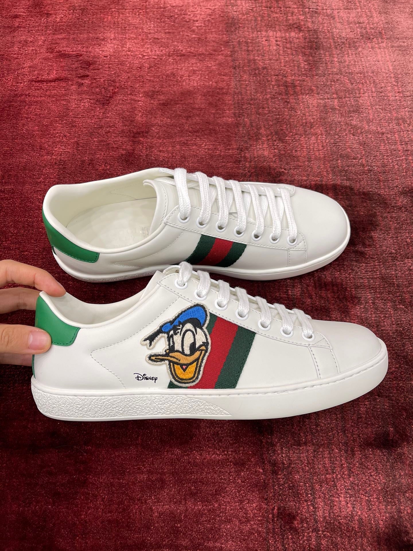 Sneakers & Shoes