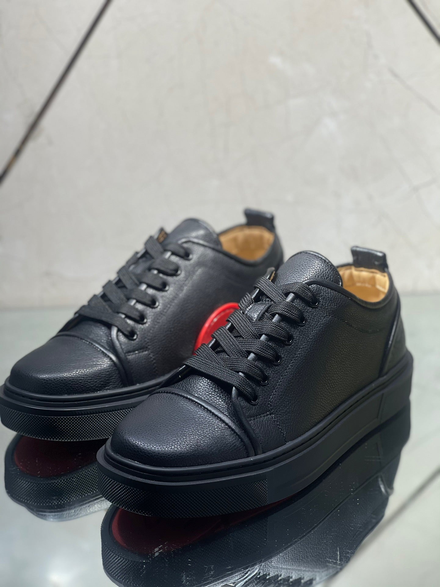 Sneakers & Shoes
