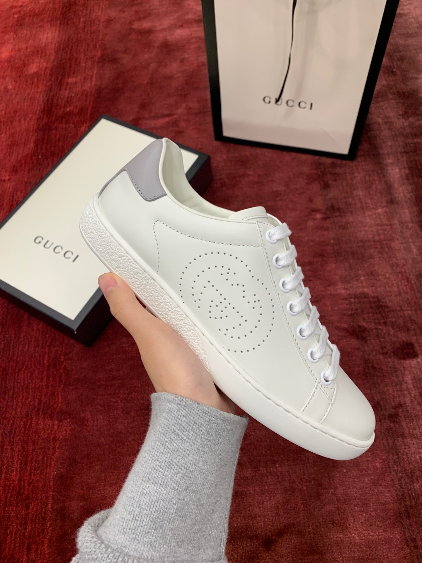 Sneakers & Shoes