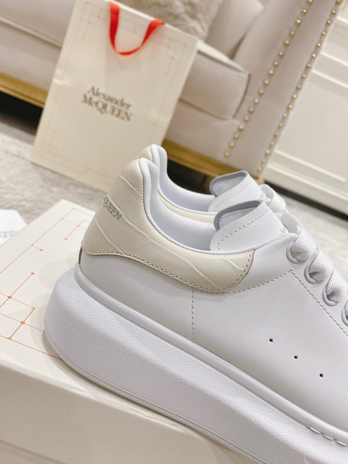 Sneakers & Shoes