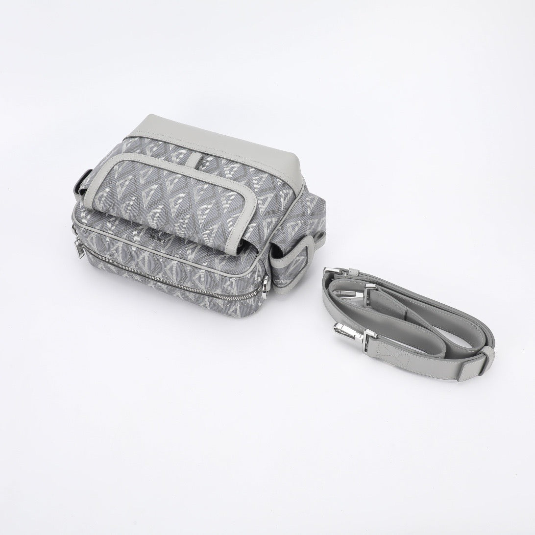 DIO Hit The Road Diamond Messenger Bag