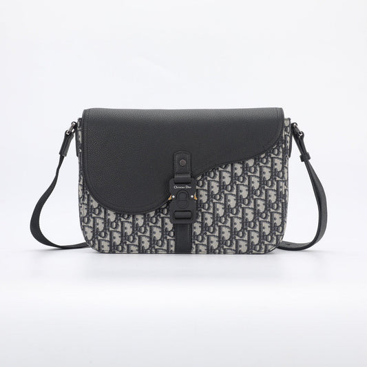 DIO Saddle Messenger Bag
