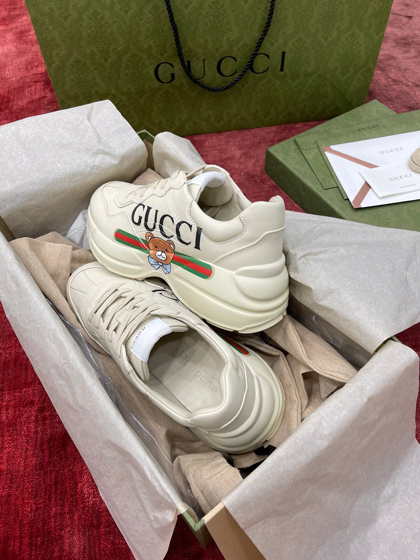 Sneakers & Shoes