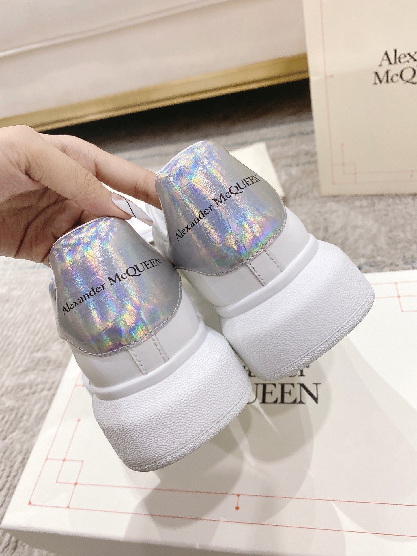 Sneakers & Shoes