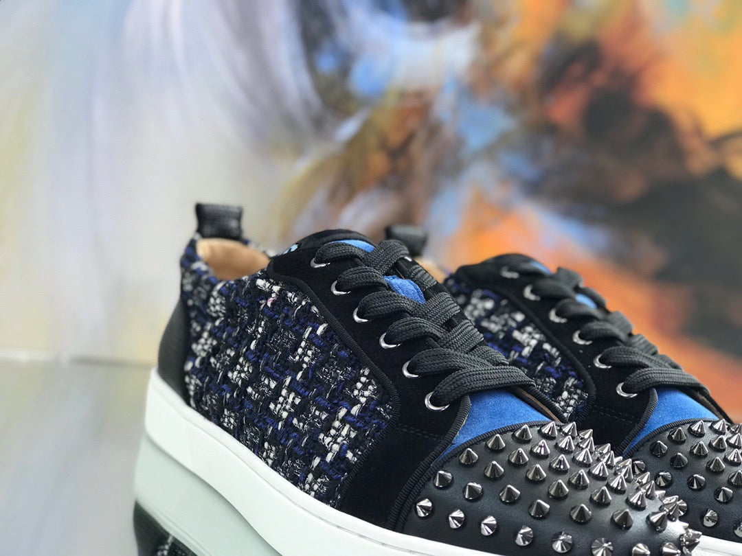 Sneakers & Shoes