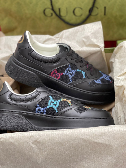 Sneakers & Shoes