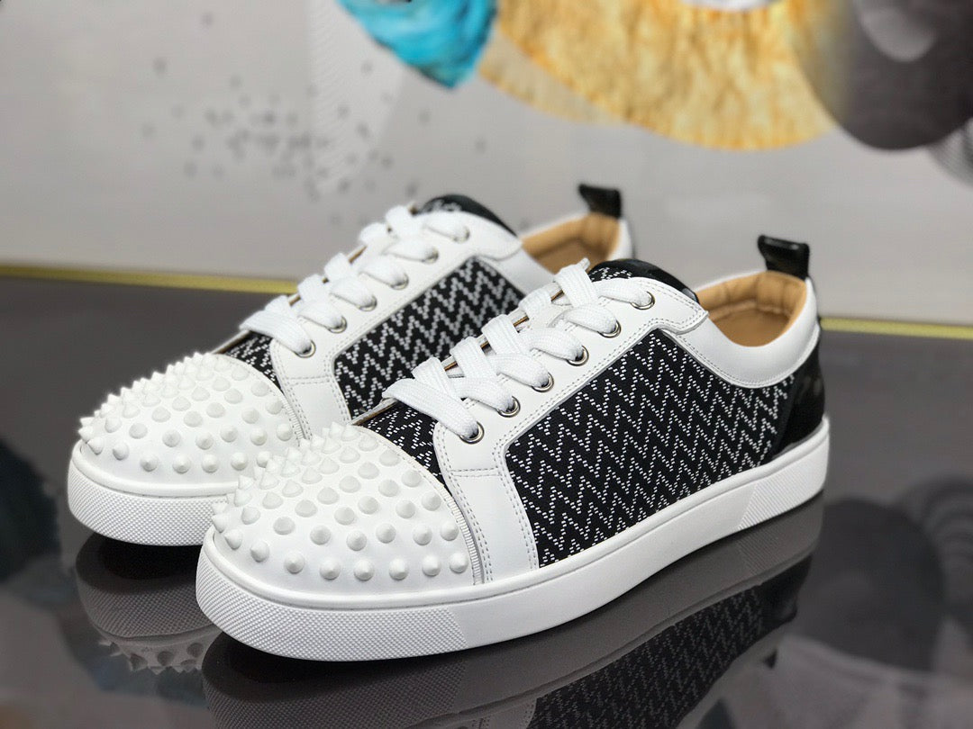 Sneakers & Shoes